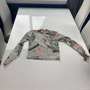 Guess, large see-through top